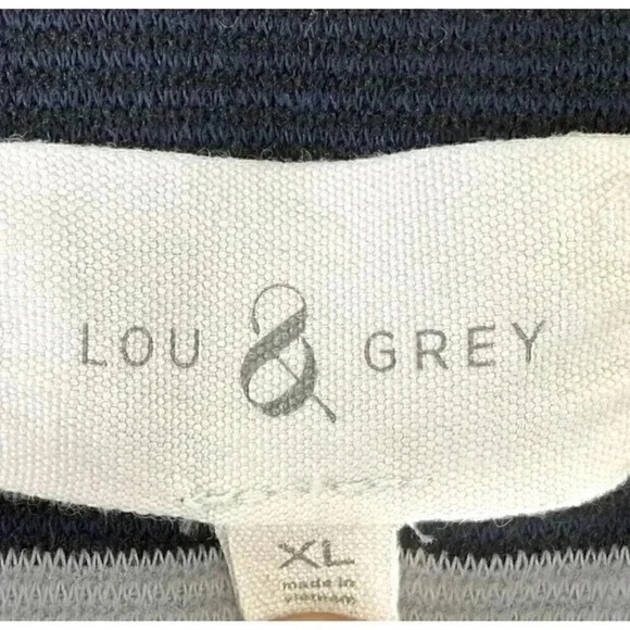 Loft’s Lou & Grey navy stripped sweater with side snaps women’s size XL - Picture 5 of 7